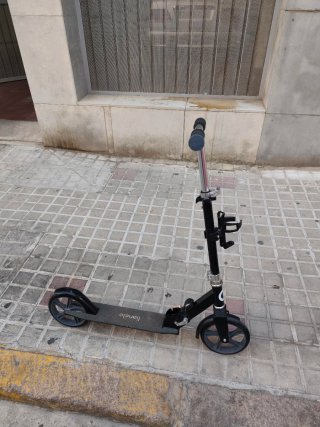 Patinete niño .Negro