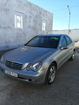 Mercedes-Benz Clase C 2006