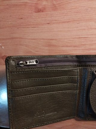Cartera monedero verde grisácea