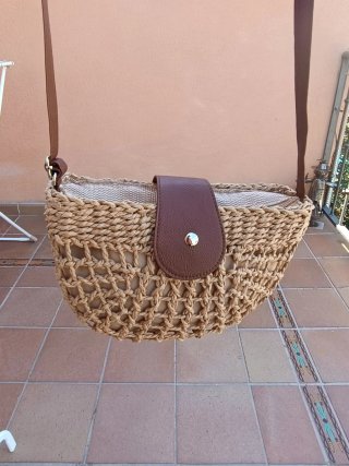 Vestido linea A con bolso y cinturón