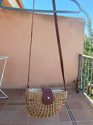 Vestido linea A con bolso y cinturón
