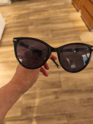 Gafas de sol Carolina Herrera negras