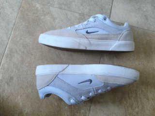 Nike SB Malot Talla 40'5 Beige/Blanco