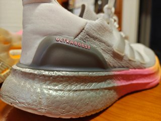 Zapatillas running Adidas Ultraboost 5