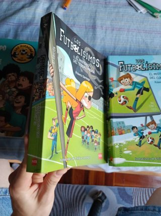 Libros infantiles de fútbol.