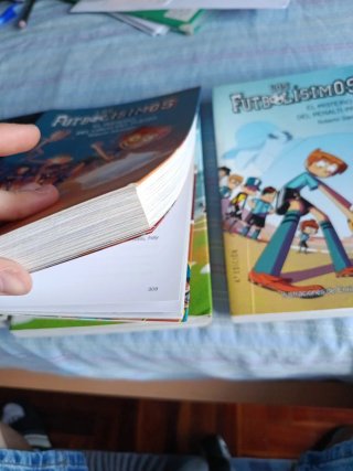 Libros infantiles de fútbol.