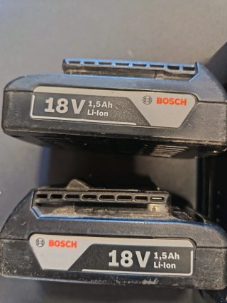 Cargador Bosch GAL 1880 CV