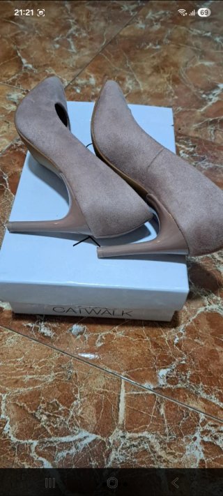 Zapatos de tacón Catwalk beige talla 36