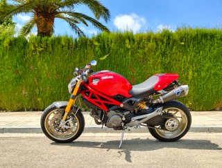 Ducati Monster 1100 S