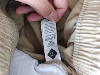 Pantalones cargo beige hombre