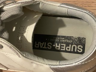 Zapatillas Golden Goose Blancas y Plateadas