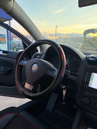 Volkswagen Golf 5 2005 PRECIO NO NEGOCIABLE