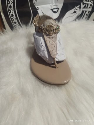 Sandalias Guess Originales Beige y Dorado