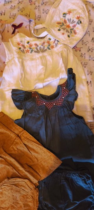 Vestidos Gocco Bebé Niña cada uno 13€  Lote 40