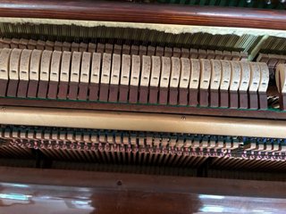 Piano de pared C. Bechstein