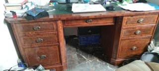 Mesa de oficina de madera