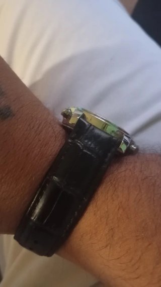 Reloj Negro y Plateado