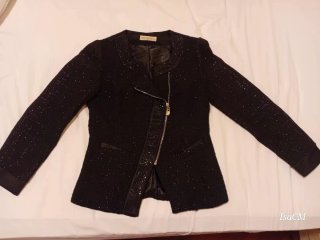 Cazadora negra con strass