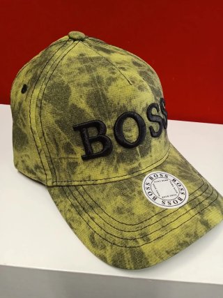 Gorra BOSS verde y amarilla efecto tie-dye