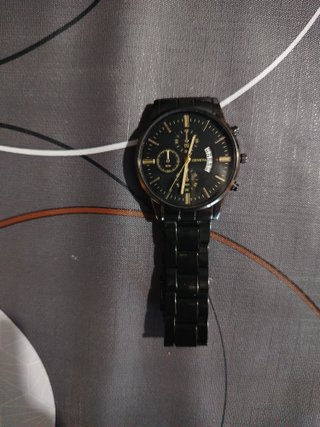 Reloj Geneva Negro y Dorado Elegante