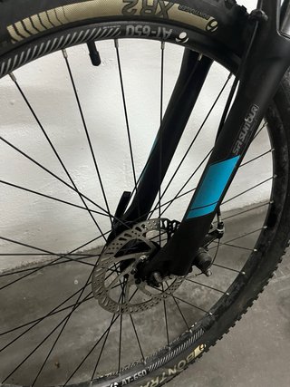 Bicicleta TREK Negra y Azul