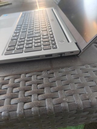 Portátil Lenovo V15 G2 ITL 82 KG Plata