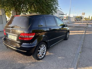 Mercedes-Benz Clase B 180
