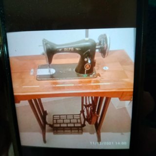 Máquina de coser Alfa