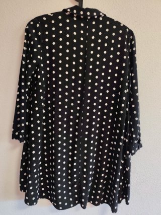 Camisa larga oversize de chica talla 38.
