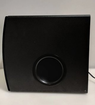 Subwoofer más 5 altavoces Yamaha, Negro.