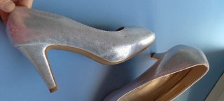 Zapatos de tacón plateados peep toe talla 39