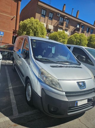 Peugeot Expert 2008