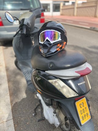 Piaggio Scooter Negra Automática