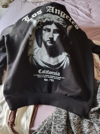 Sudadera con capucha negra hombre