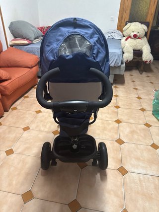 Carrito de paseo azul