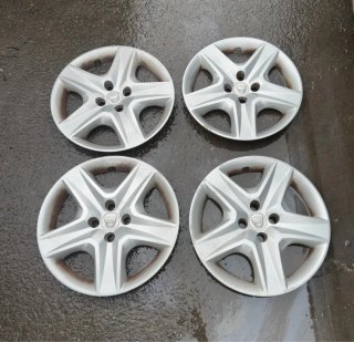 4 Tapacubos Dacia Sandero R16