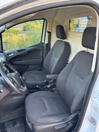 Ford Transit Courier 2018