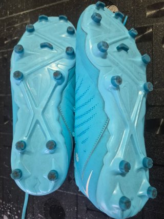 Botas de fútbol Nike  Phanton Luna 38.5