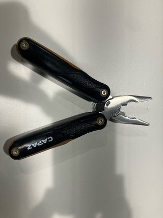 Multiherramienta CAPAZ Negra y Naranja
