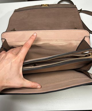 Bolso bandolera bicolor marrón y rosa