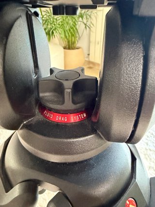 Trípode Manfrotto 546B + Cabezal Fluido 504HD