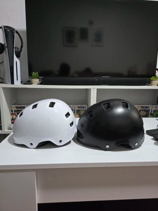Patinete Eléctrico Xiaomi con casco