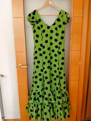 Vestido Flamenca y Chal Talla 38