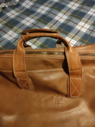 Bolsa de viaje de piel marrón