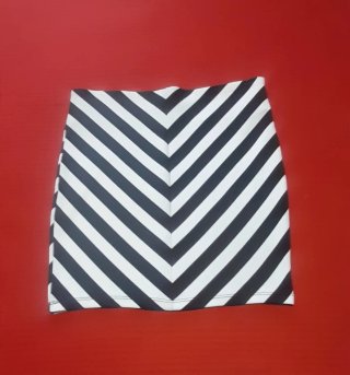 Lote 4 faldas mini talla M, SOLO 4€