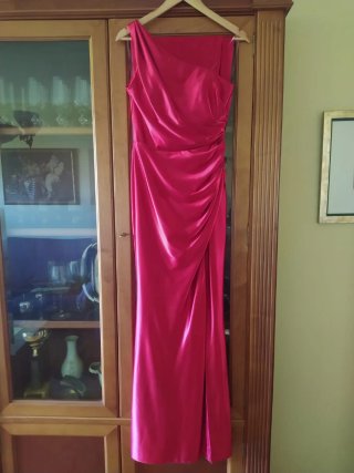 Vestido fiesta/invitada rojo con pañuelo