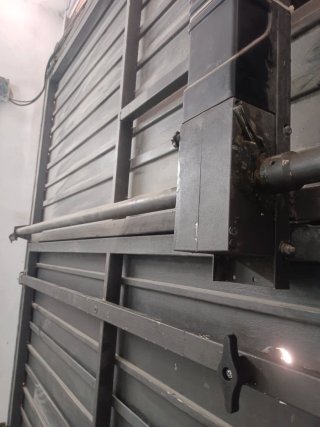 Motor de garaje
