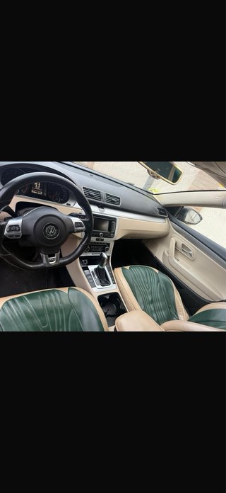 Volkswagen CC 2011