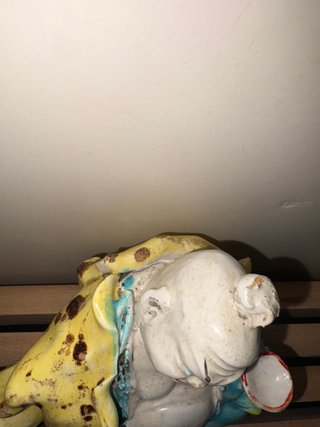 Antico Buddha in ceramica