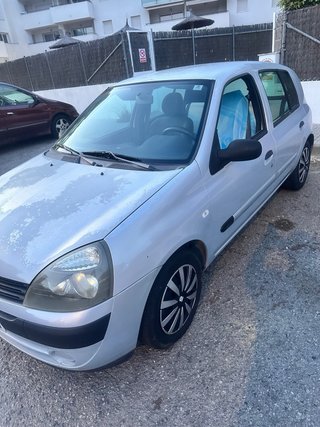 Se vende Renault Clio 2, motor 1,5dci 65cv